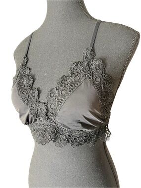 AERIE Black Lace Racerback Bralette Bra Triangle Cup Size Small